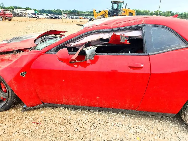2016 DODGE CHALLENGER SRT HELLCAT  