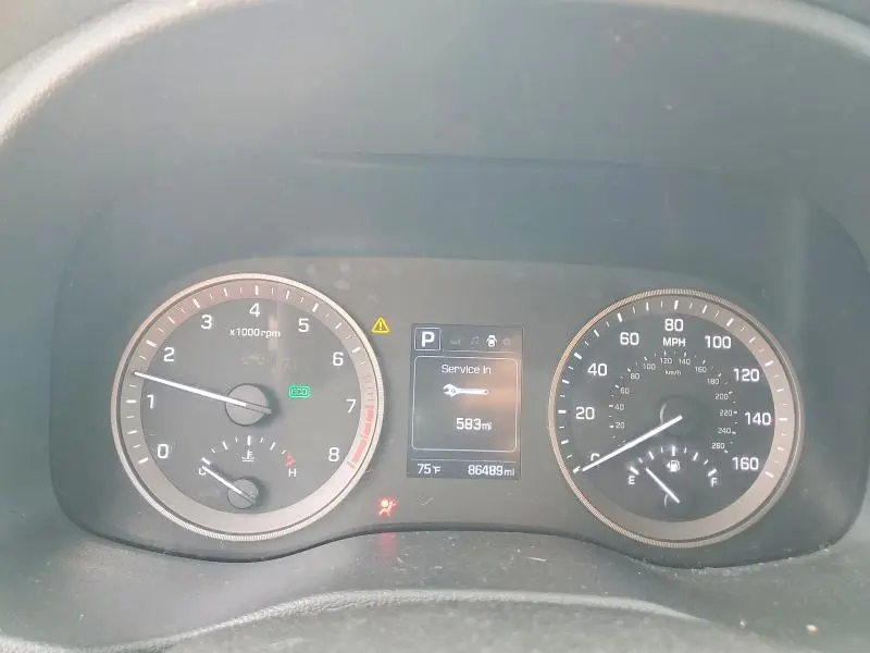 2017 HYUNDAI TUCSON SE  