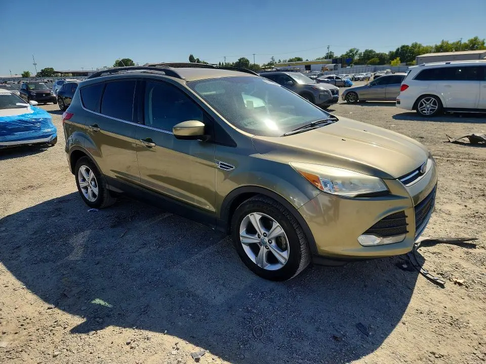 2013 FORD ESCAPE SE  