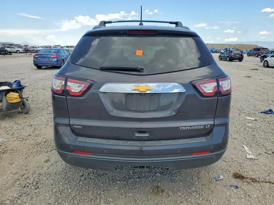 2013 CHEVROLET TRAVERSE LT  