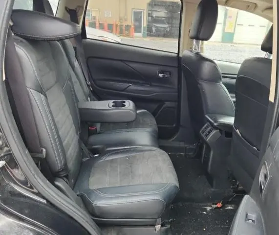 2020 MITSUBISHI OUTLANDER SE