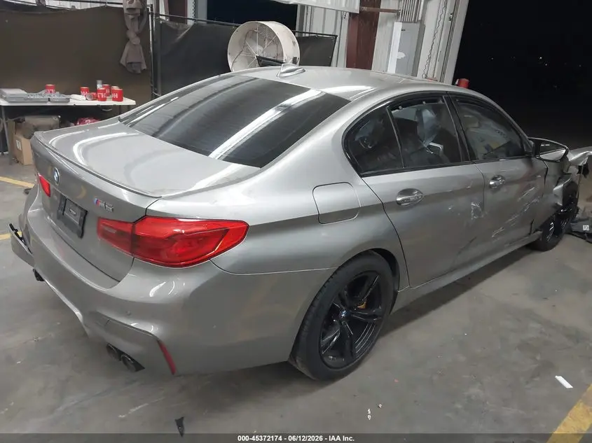 2018 BMW M5  