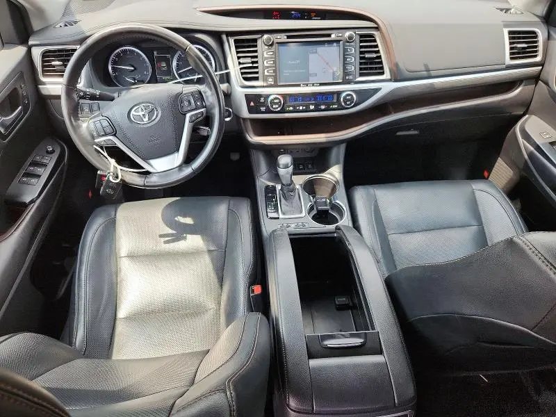 2019 TOYOTA HIGHLANDER LIMITED PLATINUM  