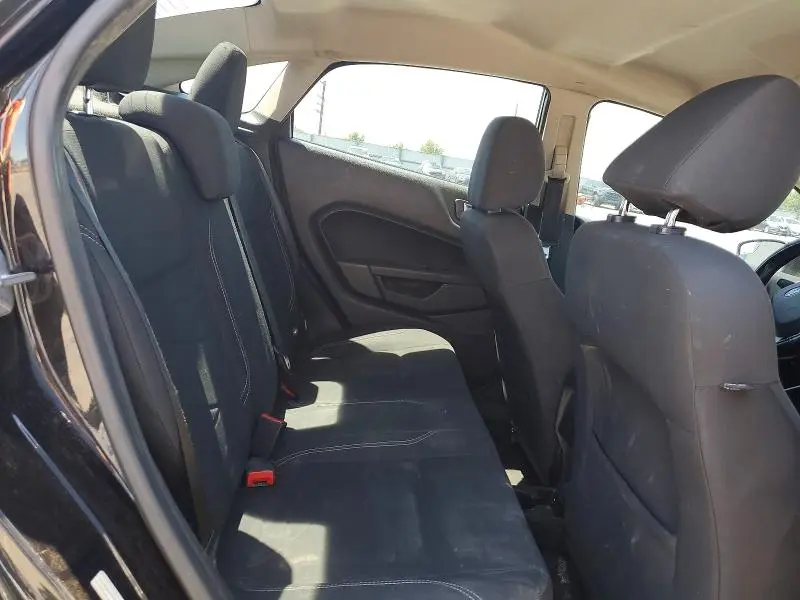 2014 FORD FIESTA SE  