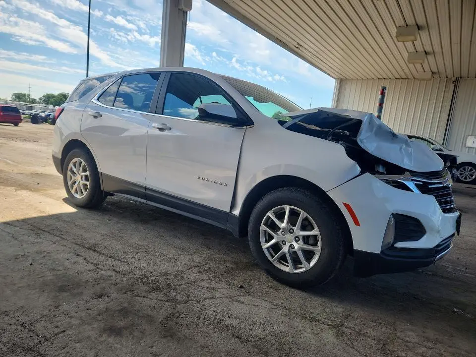 2022 CHEVROLET EQUINOX LT  