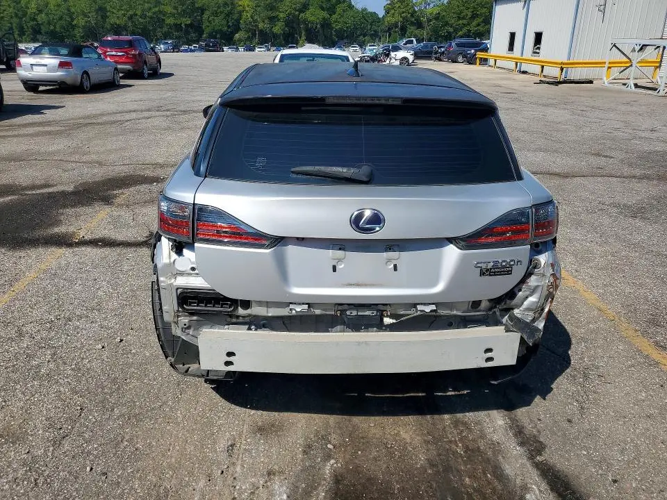 2011 LEXUS CT 200  