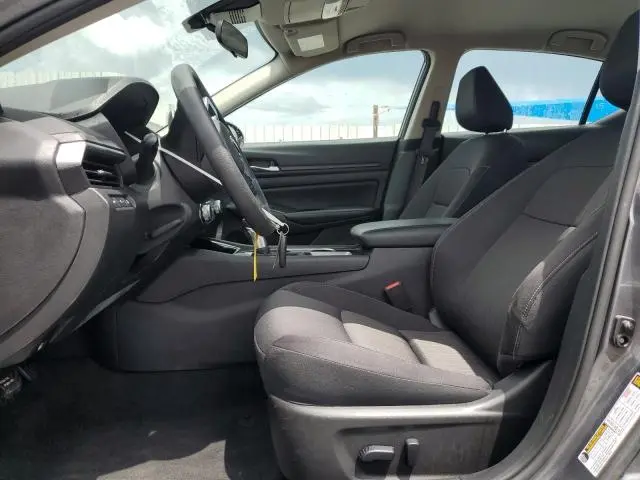 2024 NISSAN ALTIMA SV  