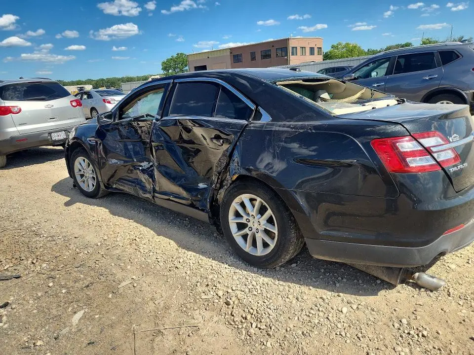 2013 FORD TAURUS SE  