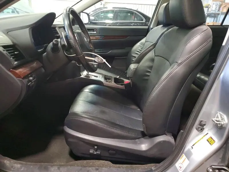 2013 SUBARU LEGACY 3.6R LIMITED  