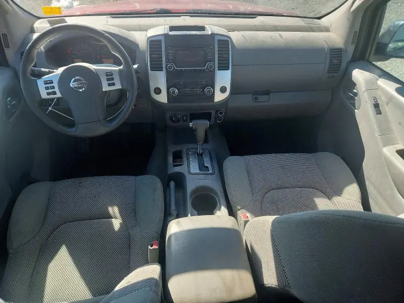 2015 NISSAN FRONTIER SV  