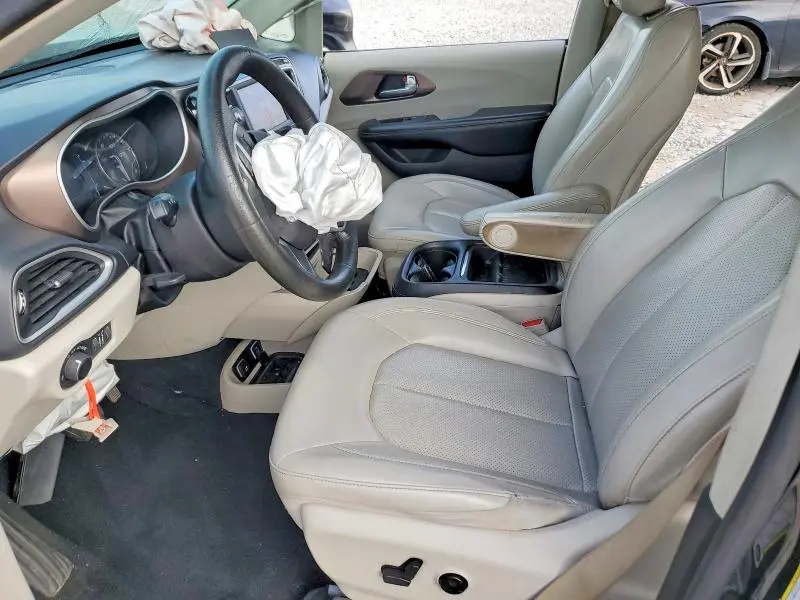 2021 CHRYSLER VOYAGER LXI  