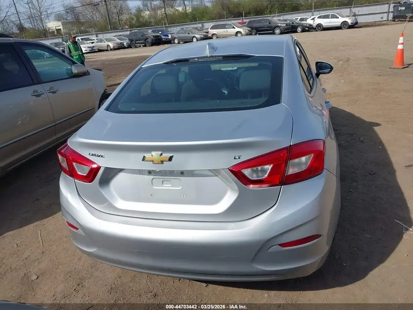 2018 CHEVROLET CRUZE LT AUTO