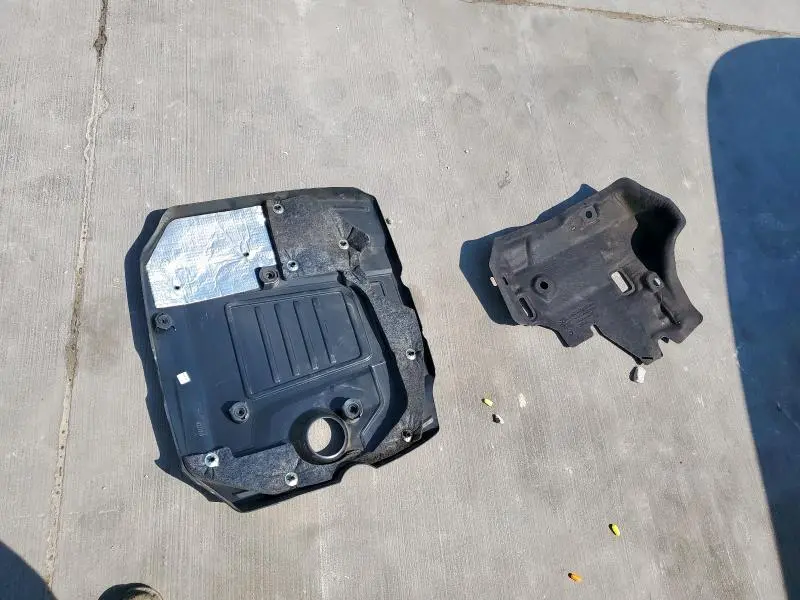 2019 JAGUAR XE   