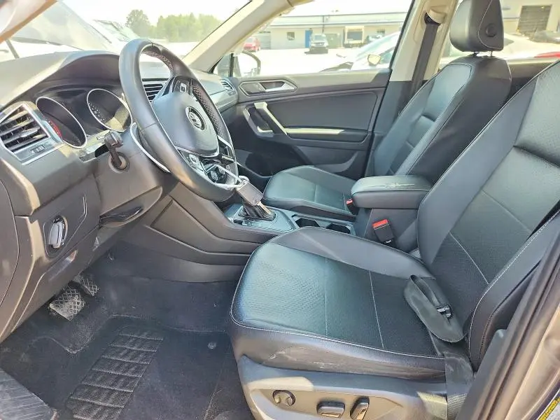 2021 VOLKSWAGEN TIGUAN SE  