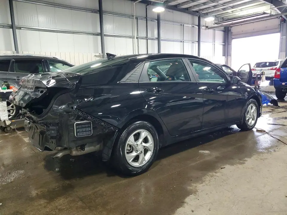 2023 HYUNDAI ELANTRA SE  