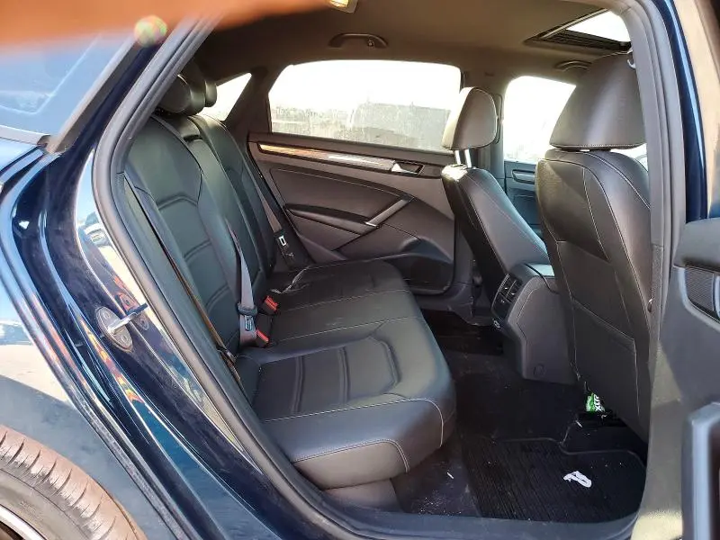 2021 VOLKSWAGEN PASSAT R-LINE  