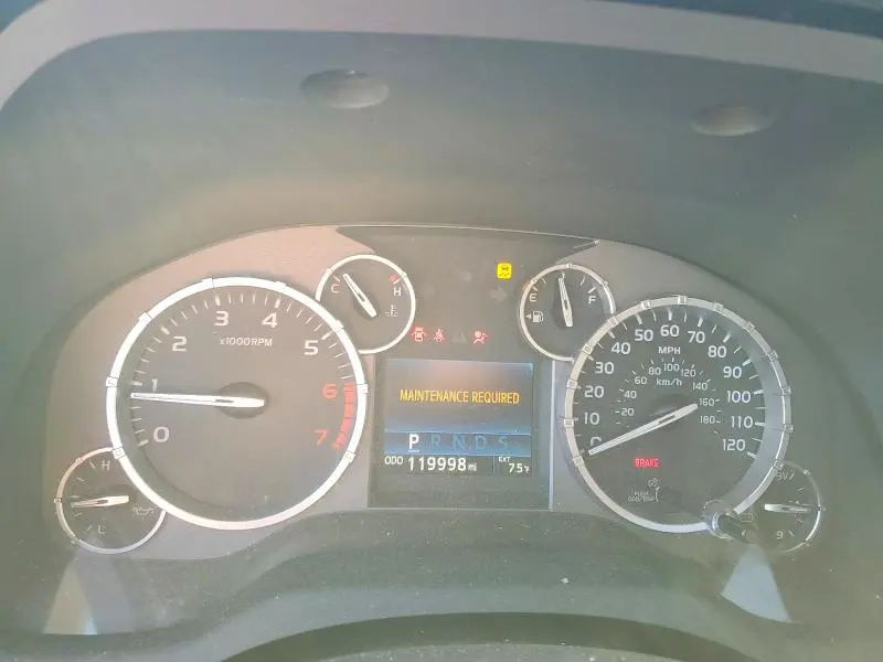 2015 TOYOTA TUNDRA SR5  