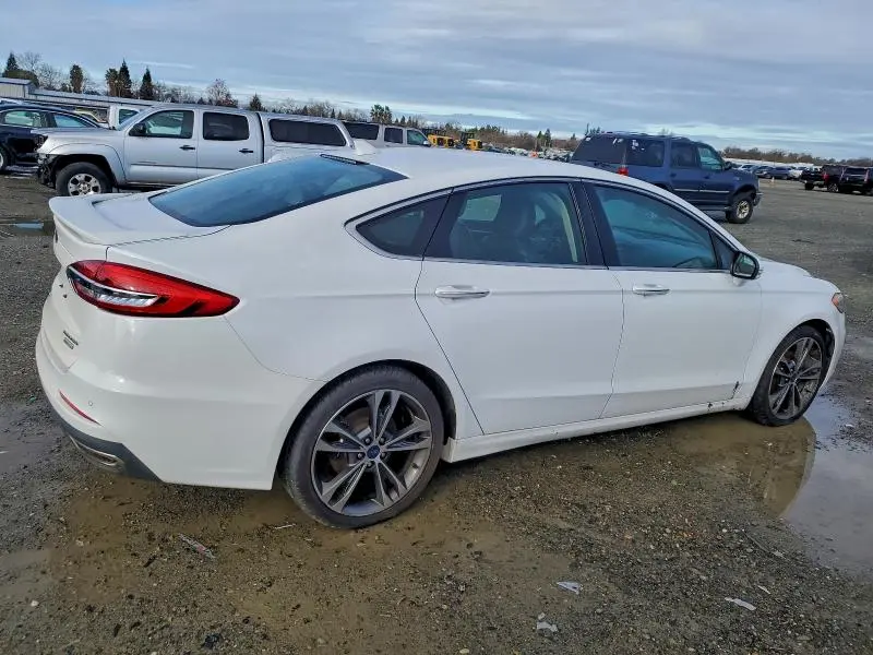 2019 FORD FUSION TITANIUM  