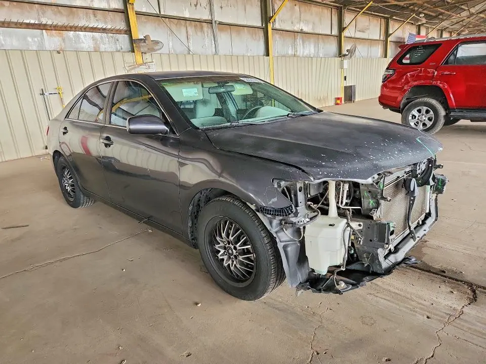 2011 TOYOTA CAMRY LE  