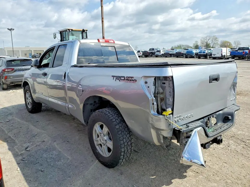 2011 TOYOTA TUNDRA DOUBLE CAB SR5  