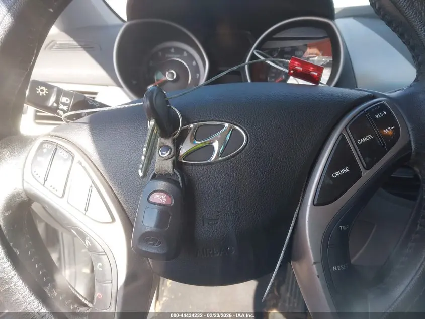 2013 HYUNDAI ELANTRA LIMITED