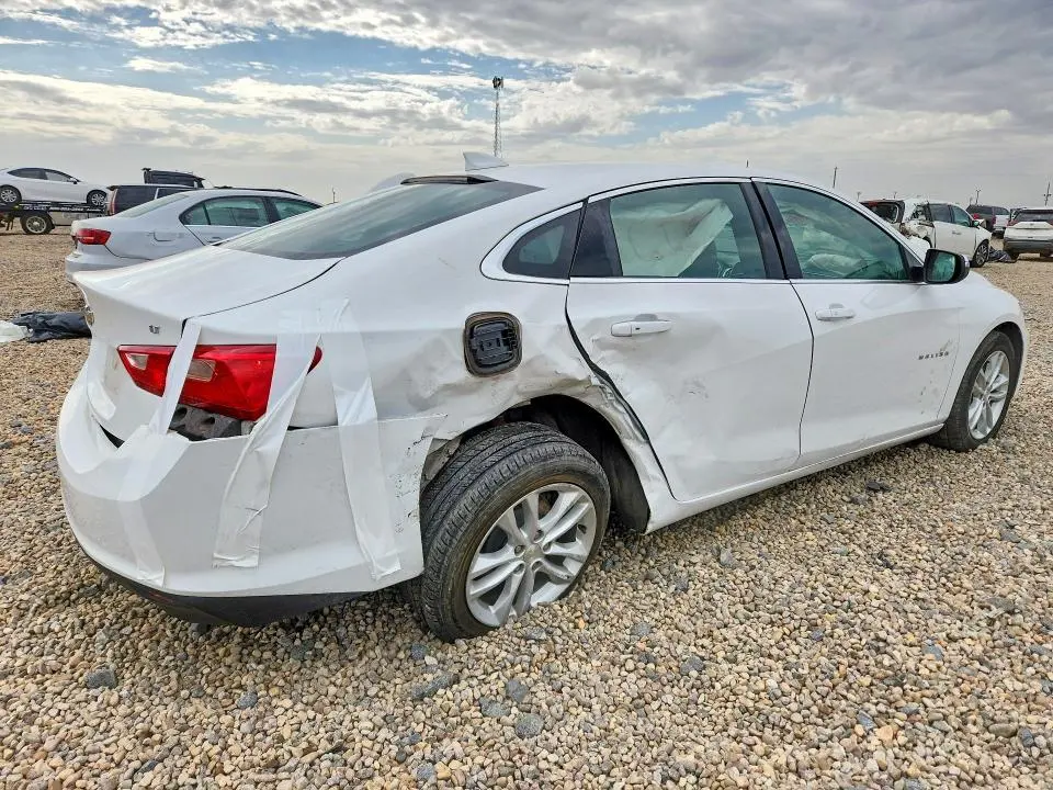 2017 CHEVROLET MALIBU LT  