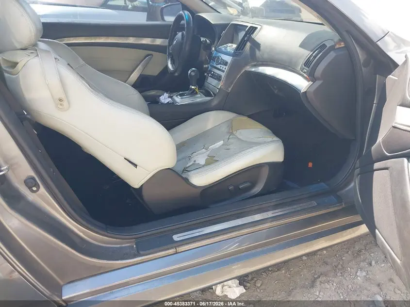 2010 INFINITI G37  