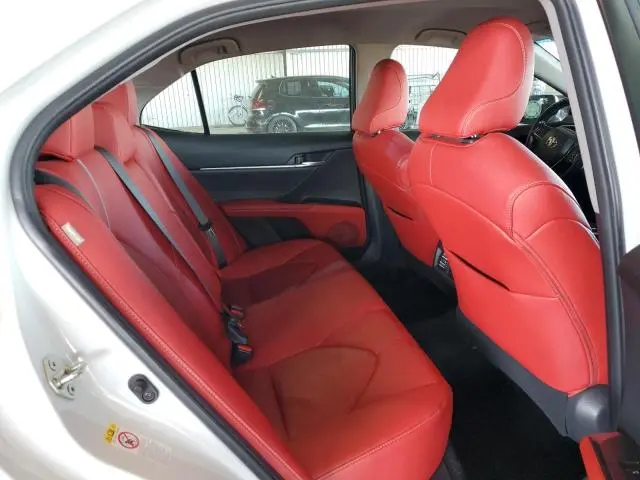 2018 TOYOTA CAMRY XSE