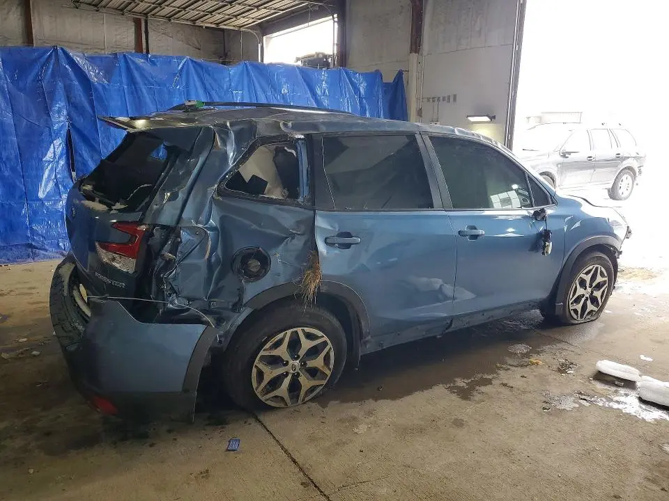 2019 SUBARU FORESTER PREMIUM  
