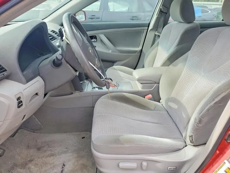2010 TOYOTA CAMRY LE  