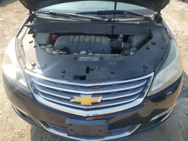 2017 CHEVROLET TRAVERSE LT  