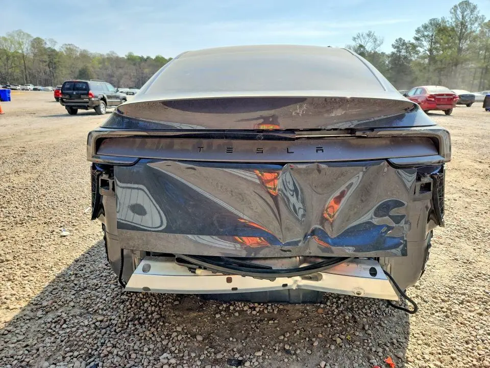 2026 TESLA MODEL Y   