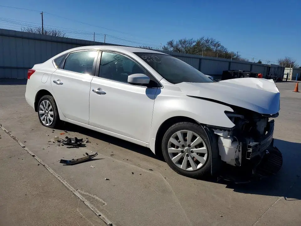 2016 NISSAN SENTRA SV  