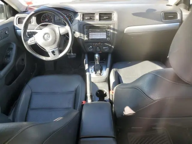 2013 VOLKSWAGEN JETTA SE  