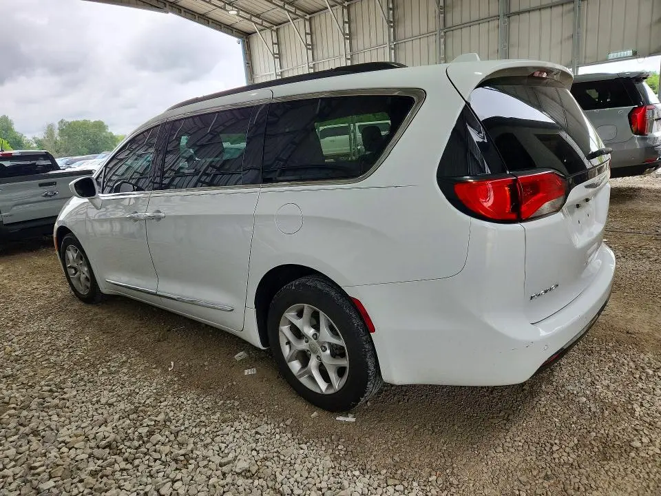 2017 CHRYSLER PACIFICA TOURING L  