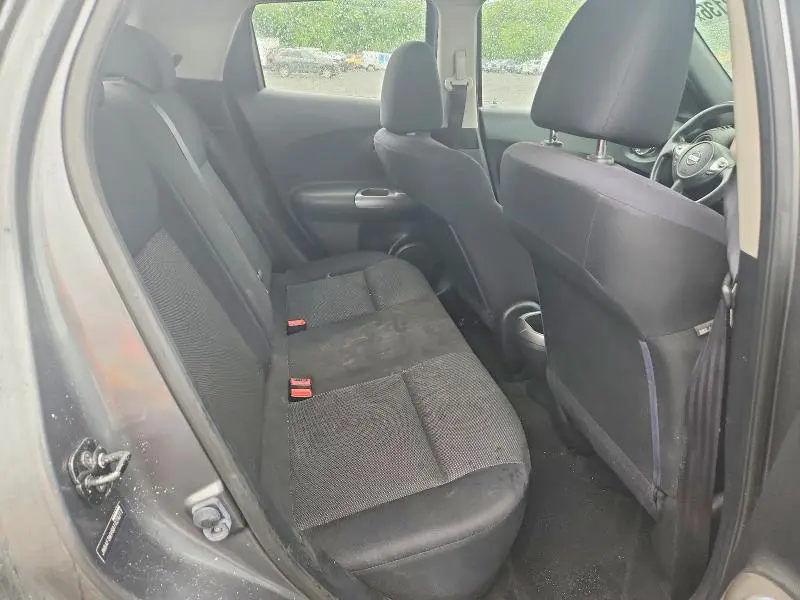2011 NISSAN JUKE S  