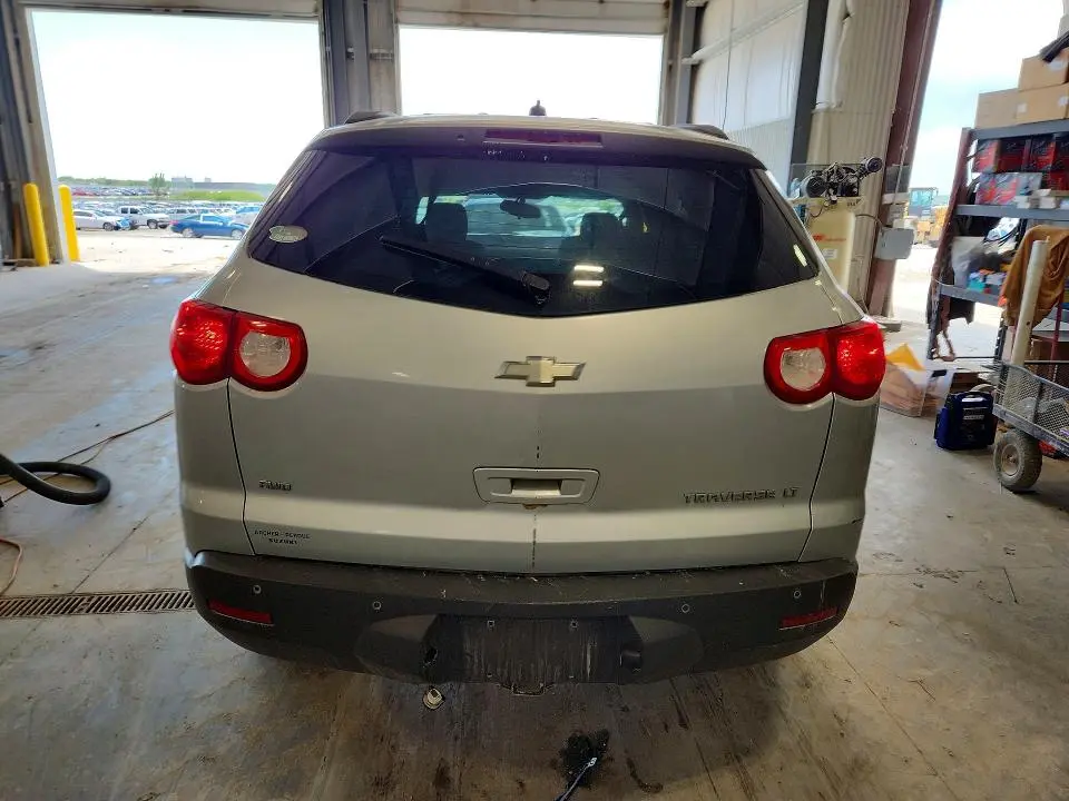 2011 CHEVROLET TRAVERSE LT  