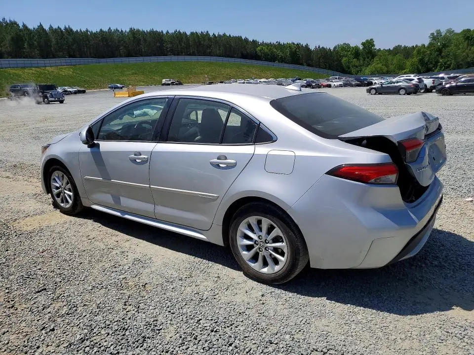 2022 TOYOTA COROLLA XLE  