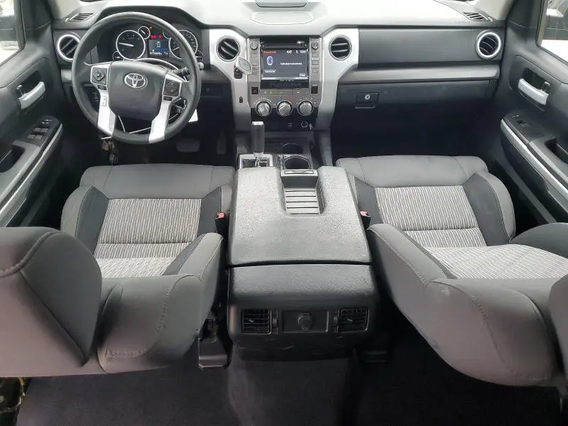 2016 TOYOTA TUNDRA CREWMAX SR5  