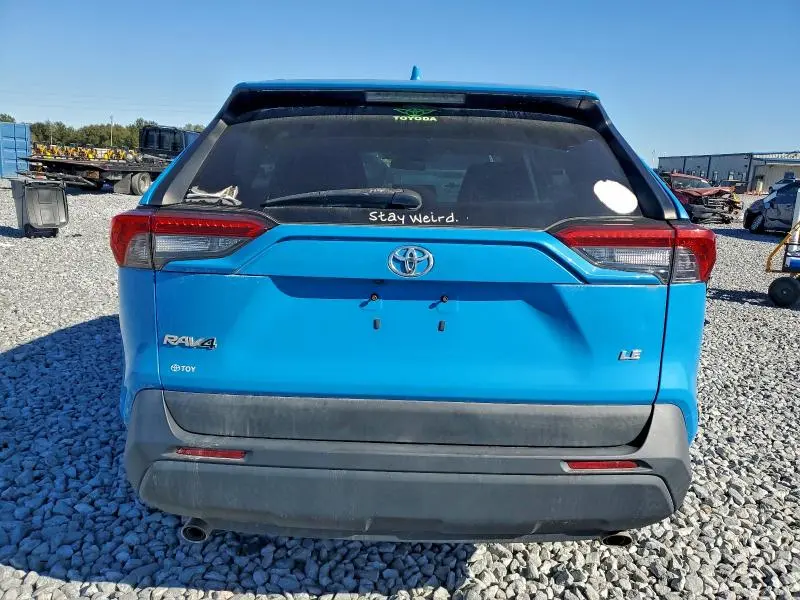 2020 TOYOTA RAV4 LE  