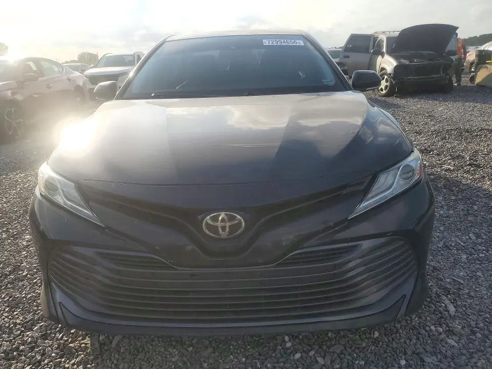 2019 TOYOTA CAMRY XLE  