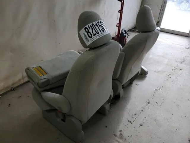 2014 TOYOTA SIENNA LE