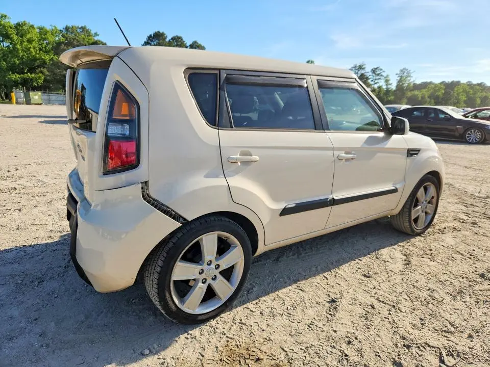 2011 KIA SOUL !  