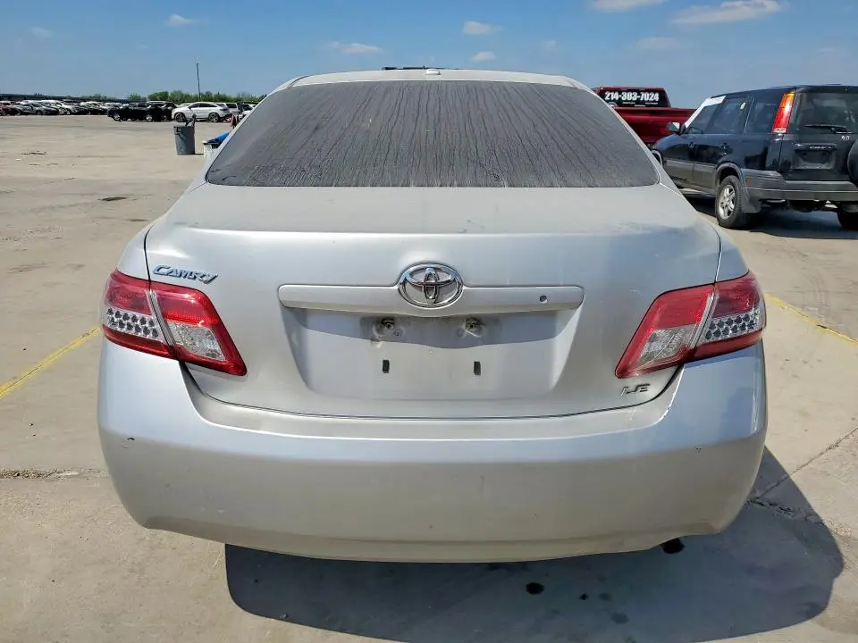2011 TOYOTA CAMRY LE  