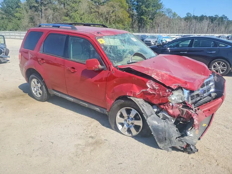 2011 FORD ESCAPE LIMITED  