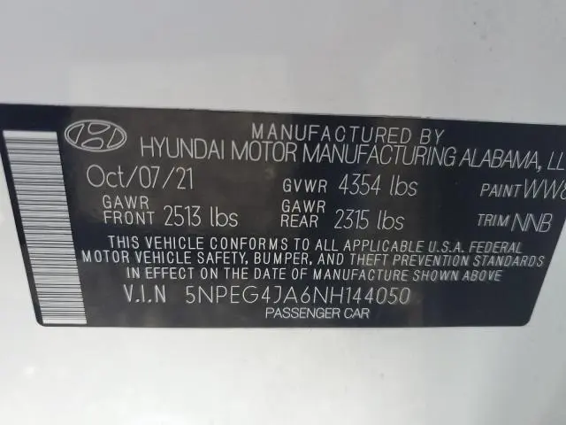 2022 HYUNDAI SONATA SE  