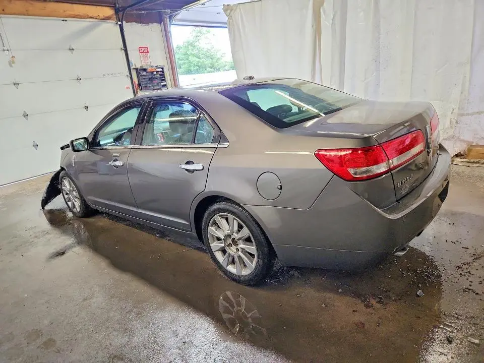 2011 LINCOLN MKZ   
