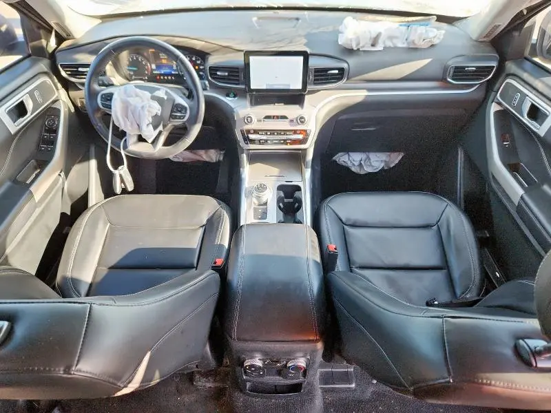 2021 FORD EXPLORER XLT  