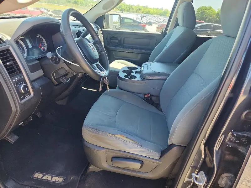 2013 RAM 1500 ST  