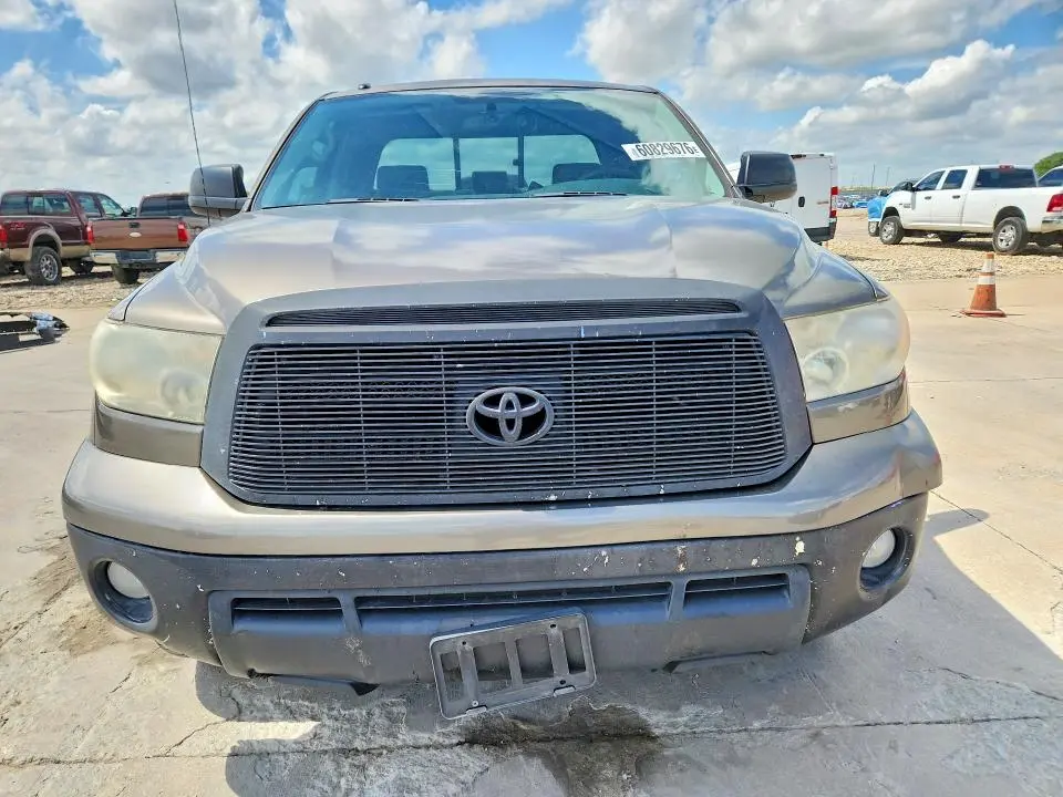 2013 TOYOTA TUNDRA DOUBLE CAB SR5  